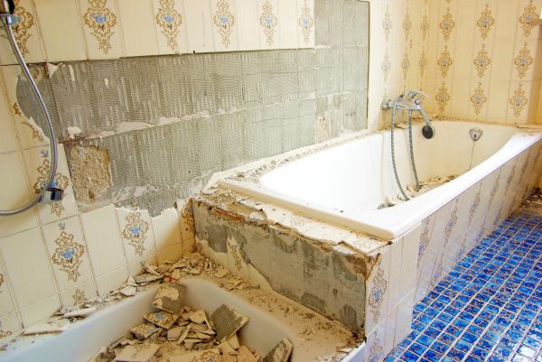 Bathtub Demolition in Roanoke