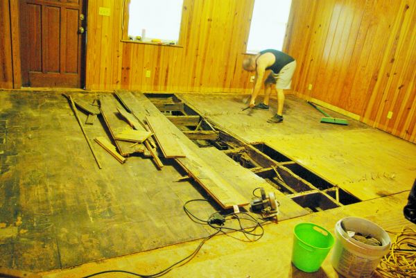 Subfloor Demolition in Roanoke